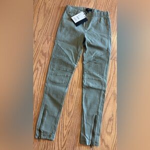 Beulah Style Moto Jeggings Olive Green Size Small NWT